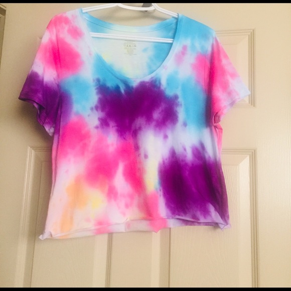 Tops - Tie dye t-shirt. Size Large